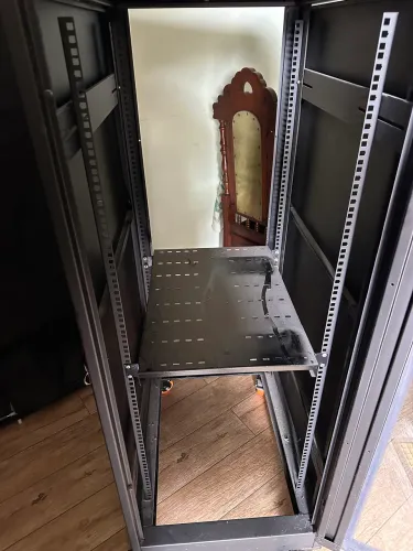 Rack de servidores de 27u?s
