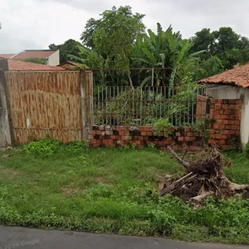 Vendo terreno bem localizado próximo da UESPI próximo aeroporto. 