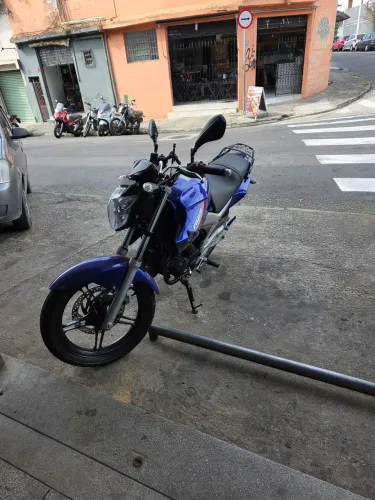 Fazer 250