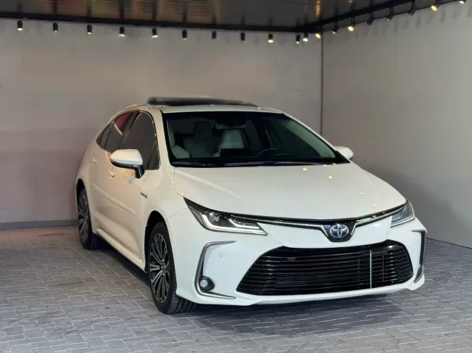 Toyota Corolla Altis Prem. Hybrid 1.8 Flex AUT 2021