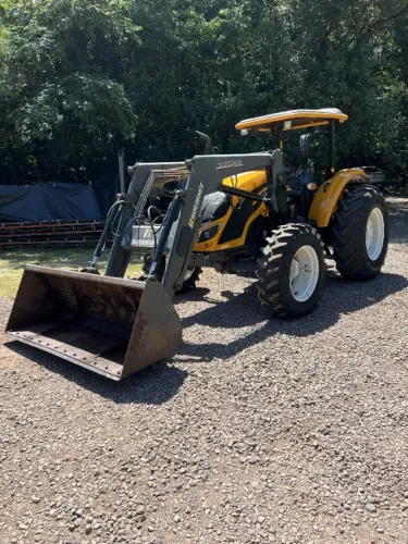 Trator Valtra A94S com conjunto frontal
