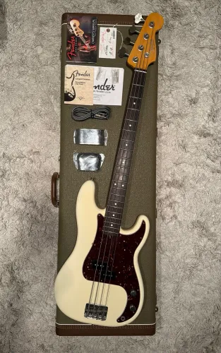 Fender Precision American Vintage 62 - 2012
