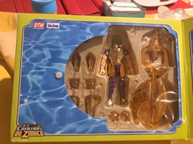 Cavaleiros do Zodíaco - Isaac de Kraken - Saga Poseidon - Bandai