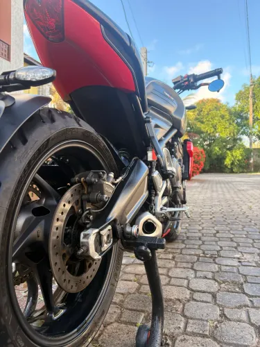 Vendo triumph trident 660