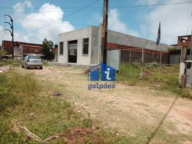 Galpão com 204 m² no Fragoso em Olinda - PE