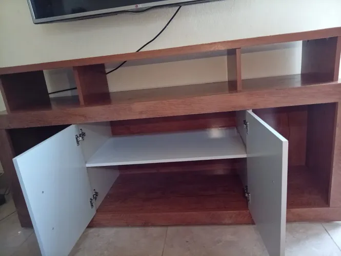 Armário de Cozinha, balcão e rack de sala