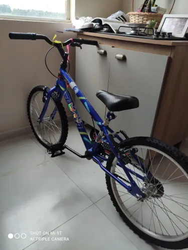 ? Bicicleta aro 20 azul ? Ótima oportunidade