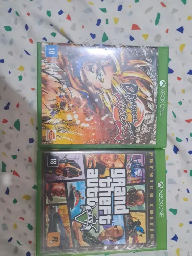 Jogos Xbox One - GTA V Premium Edition + Dragon Ball FighterZ