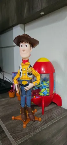 Toy Story - Woody Toyng customizado (Em português)