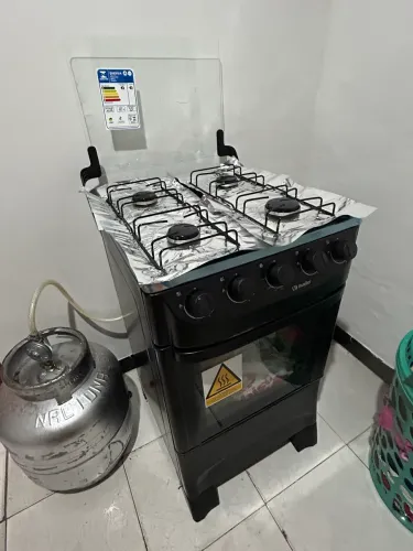 Vende-se fogão novo, apenas uma semana de uso