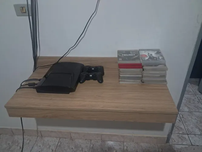 Ps3 com 2 controle e com mais de 21 jogos