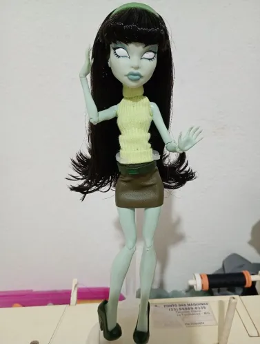 Custom Scarah screams monster high