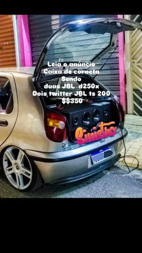 Vende se caixa de corneta