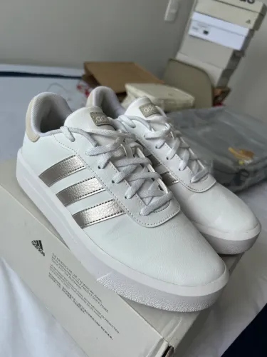 Tênis Adidas Court Feminino - Branco