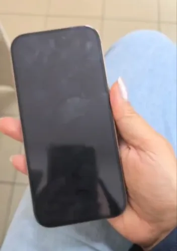 Vendo IPhone 16 pro 256GB