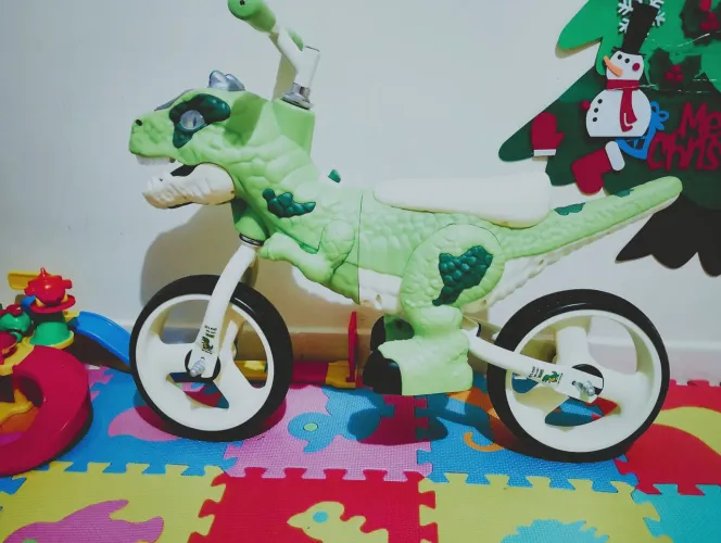 Bicicleta do Dinossauro de Equilíbrio Infantil 