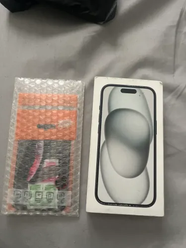 iPhone 15 Black - 128 GB LACRADO