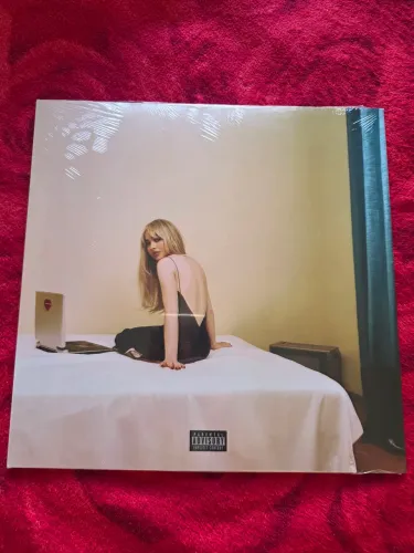 Disco de vinil Sabrina Carpenter - emails i can't send (LACRADO)