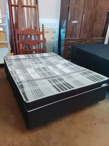 Cama box casal USADA ENTREGA dentro de Uberlândia MG