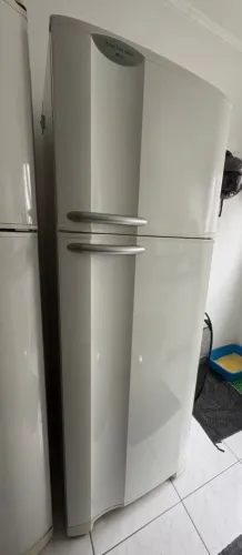 Geladeira frost free Eletrolux