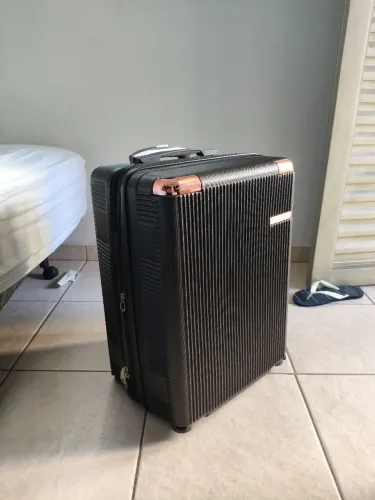 Mala preta para viagem 10kg