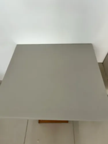 Mesa de janta 4 lugares quadrada