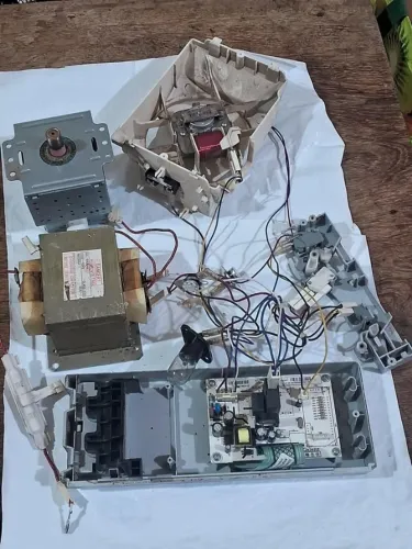 Peças do micro-ondas Brastemp , frente de vidro , LEIA DESCRIÇÃO .