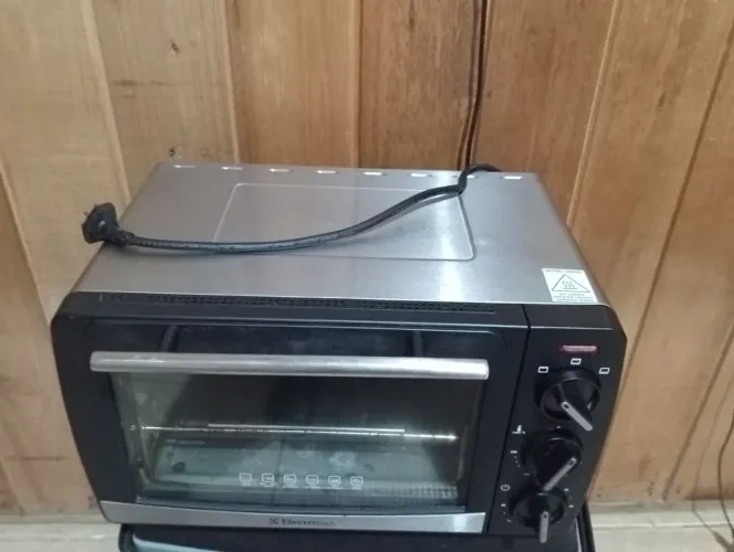 Vendo forninho elétrico eletrolux