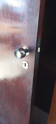 Porta interna com fexadura