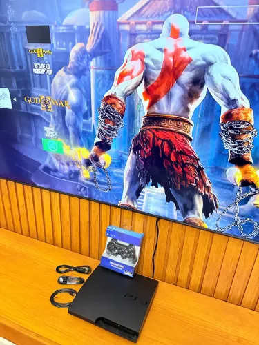 Ps3 Slim com jogos na memória + controle