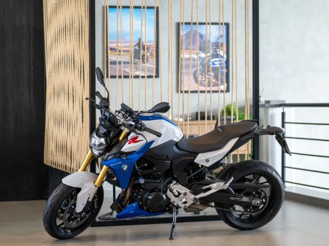 BMW F900 R SPORT PLUS 2023
