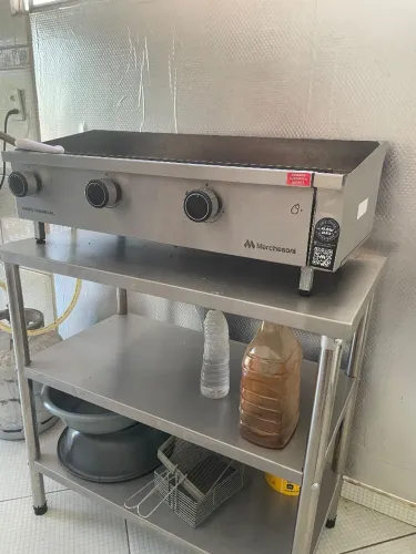 Chapa Profissional com Bancada Inox 