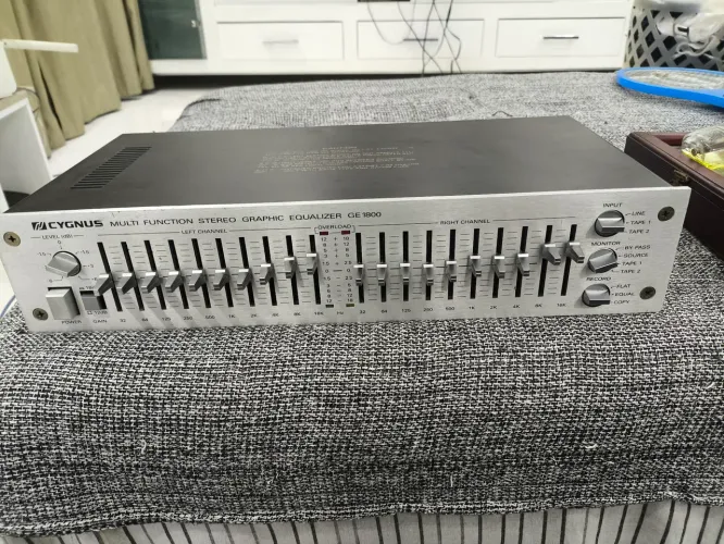 Equalizador Cygnus GE 1800