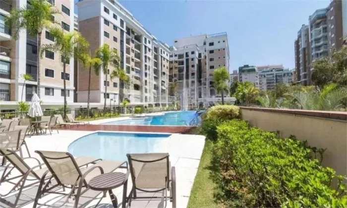Apartamento à venda com 3 quartos, sendo 1 suíte, no condomínio Santtorino, São Paulo - SP
