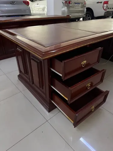 MESA ARMARIO E APARADOR PARA ESCRITÓRIO ALTO LUXO