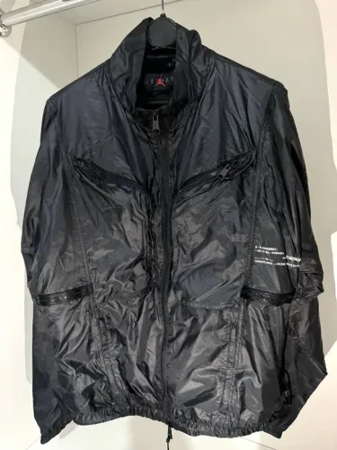 Jaqueta Nike Air Jordan Nova com etiqueta 23engineered