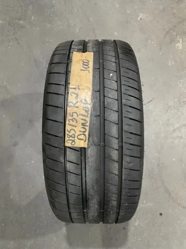 PNEU 21 285/35R21 DUNLOP SEMI NOVO