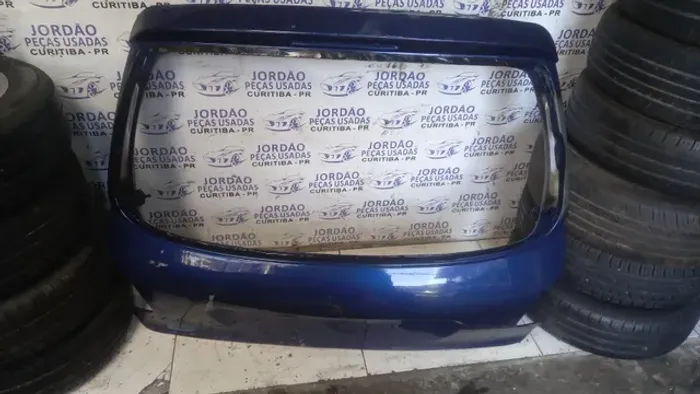 Tampa traseira 206/207, 2002.