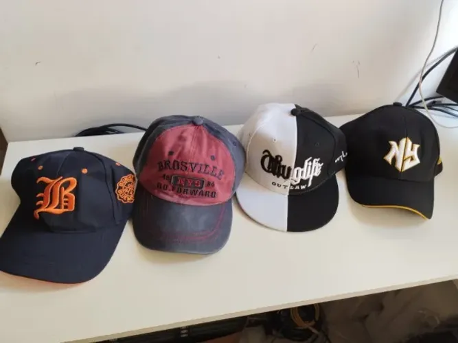 Bonés, bones Bordados alta qualidade *Entrego com taxa