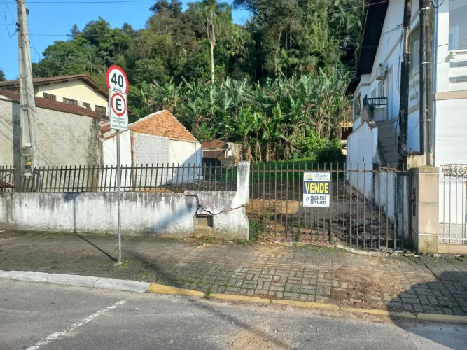 São Francisco do Sul-SC Rua Marcilio Dias; VENDO EXELENTE TERRENO VALOR & 500MIL