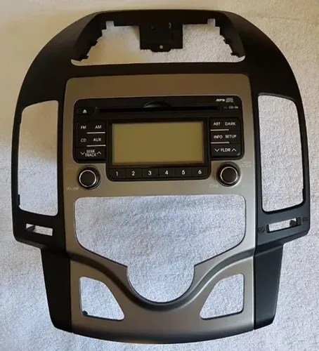 Radio Mp3 Original Hyundai I30 até 2012 com Moldura Digital