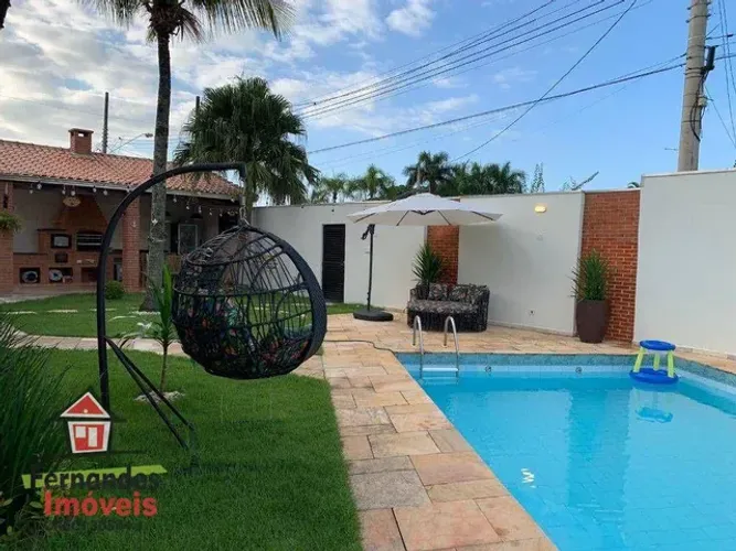 Casa isolada com piscina e espaço gourmet 3 dormitórios mais dependência à venda, 220 m² p