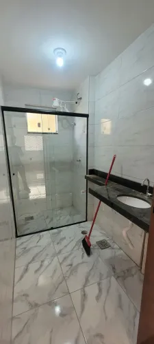 Box para banheiro 1.25m ,Novo, instalado 