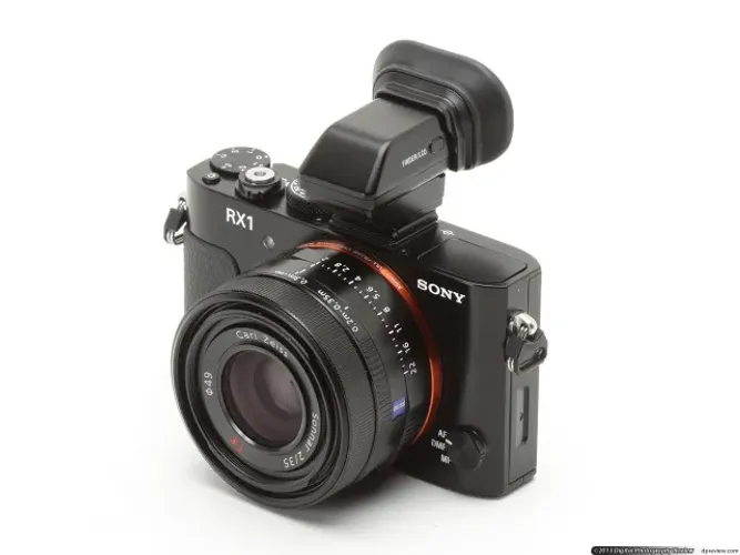 Câmera Sony RX1 + Electronic Viewfinder Kit + baterias e carregador extra