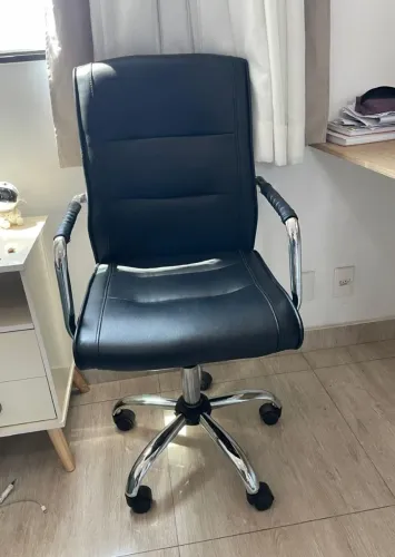 Cadeira escritório ergonômica preta