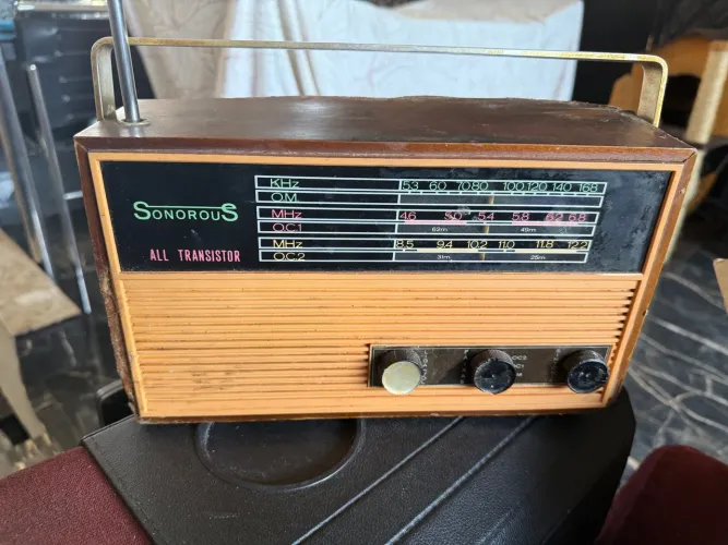 Rádio Sonorous All Transistor Vintage