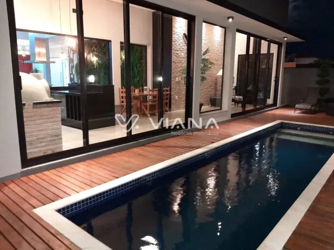 Casa Conceito Condomínio Fechado com 3 Suítes à Venda na Cidade de Tatuí/SP.