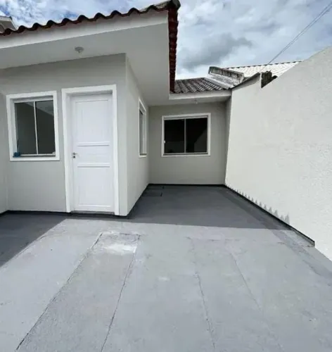 Casa a venda em Jandira