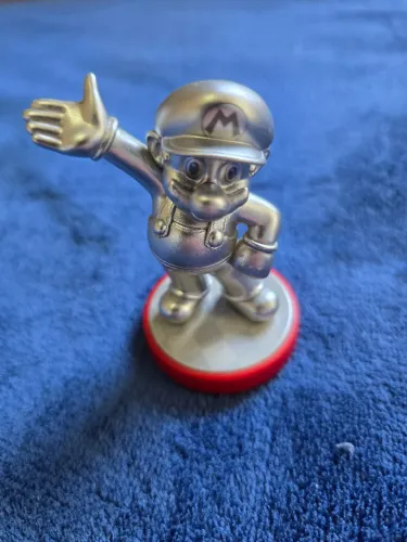Amiibo Mario Silver Edition (edição especial)