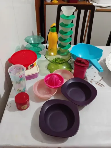 Tupperware usado 22 peças.